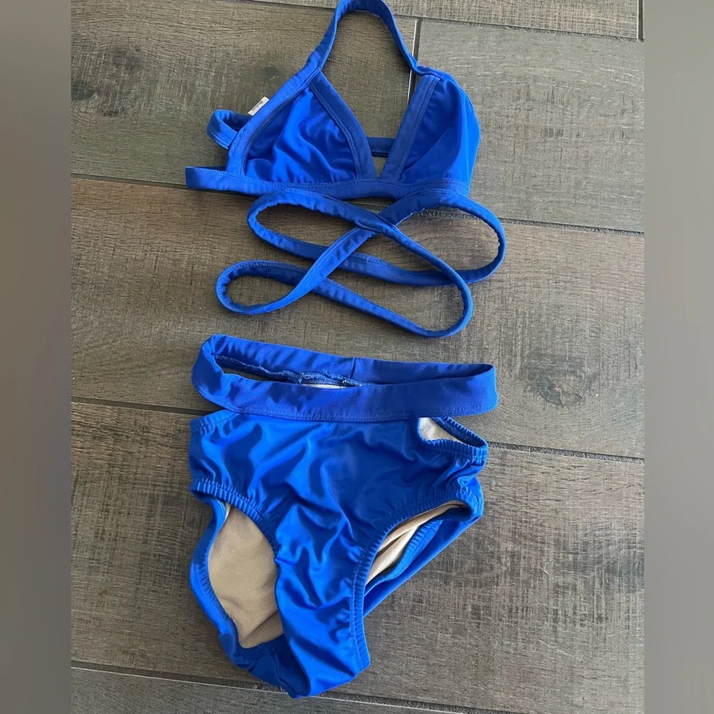 Second Skin Cheyenne Set Royal Blue Dance Costume with Criss-Cross Straps Girls - Picture 2 of 6